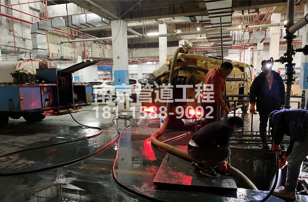 275洲泰地下室沉淀池清理