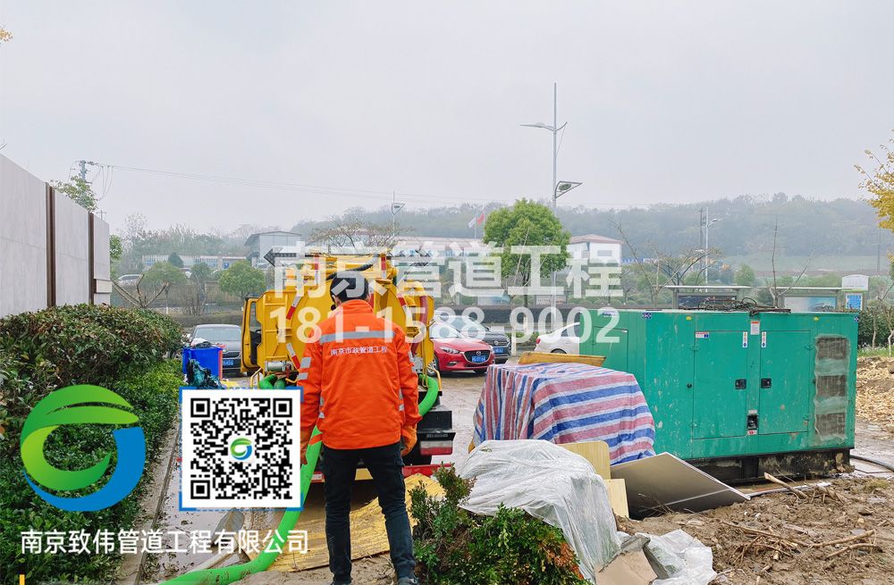 303洲泰售楼部抽粪